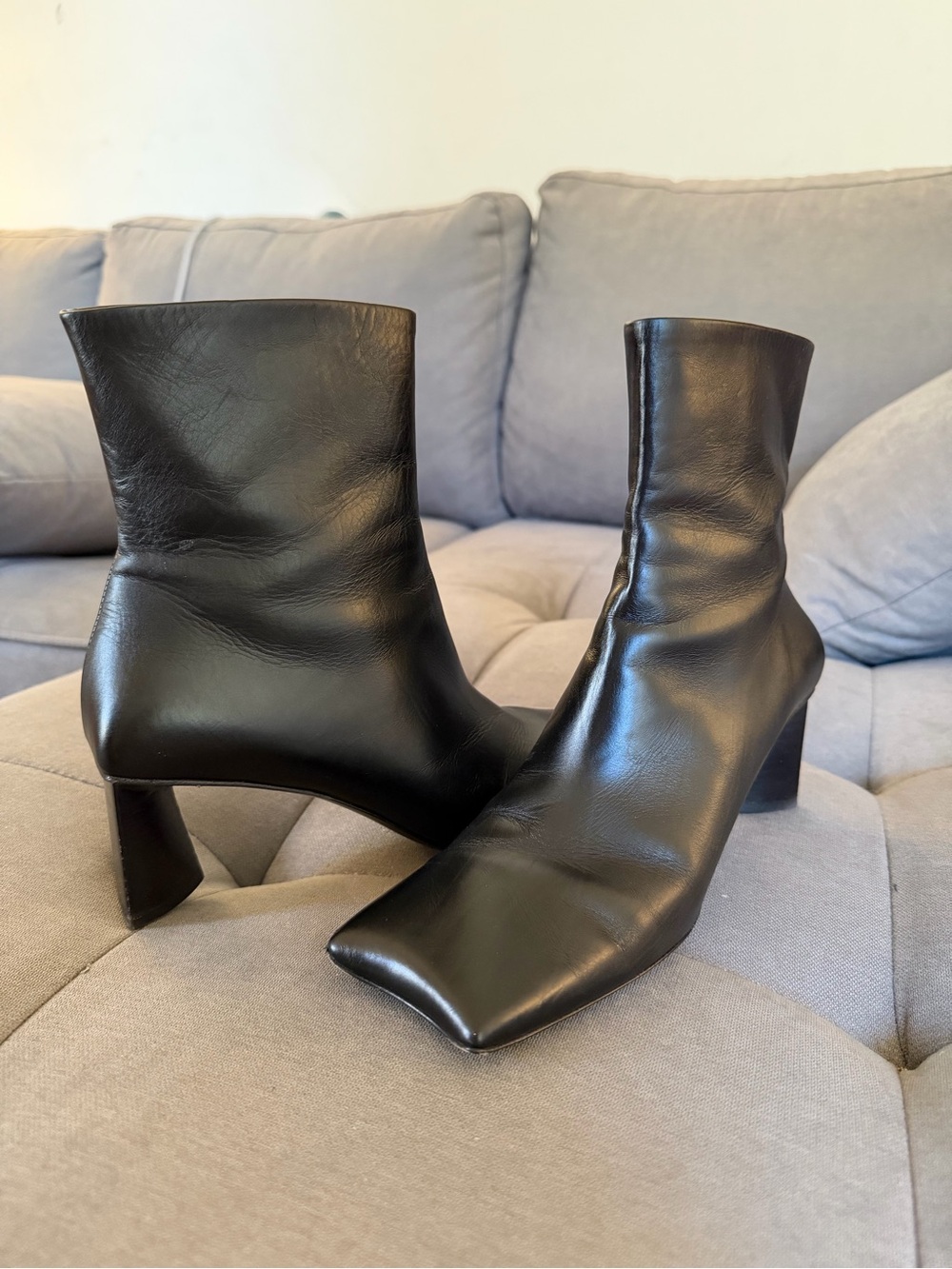 Balenciaga Black Leather Ankle Zip Booties - Picture 5 of 6